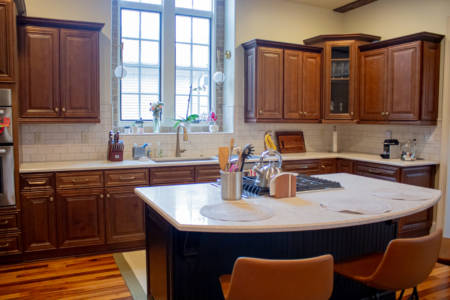 Franklin Tennessee Kitchen Remodel Wood Cabinets Quartz Countertops