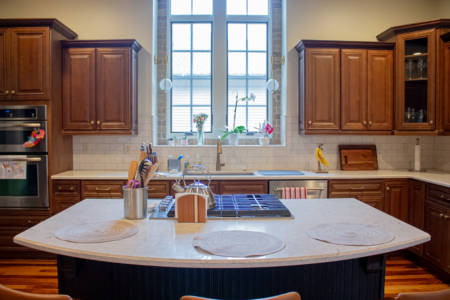 Franklin Tennessee Kitchen Remodel Wood Cabinets Quartz Countertops