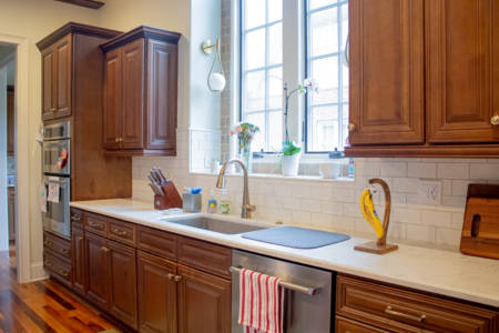 Franklin Tennessee Kitchen Remodel Wood Cabinets Quartz Countertops